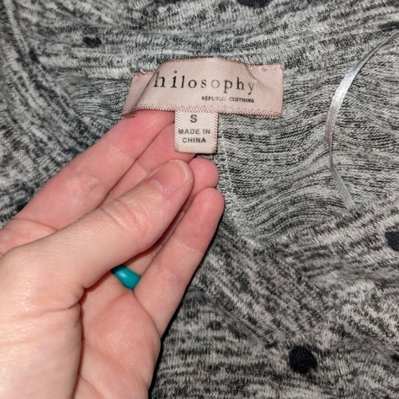 Philosophy Sweater S Gray Heart Print Vneck Long Sleeve Super Soft Romantic Love - Picture 5 of 6